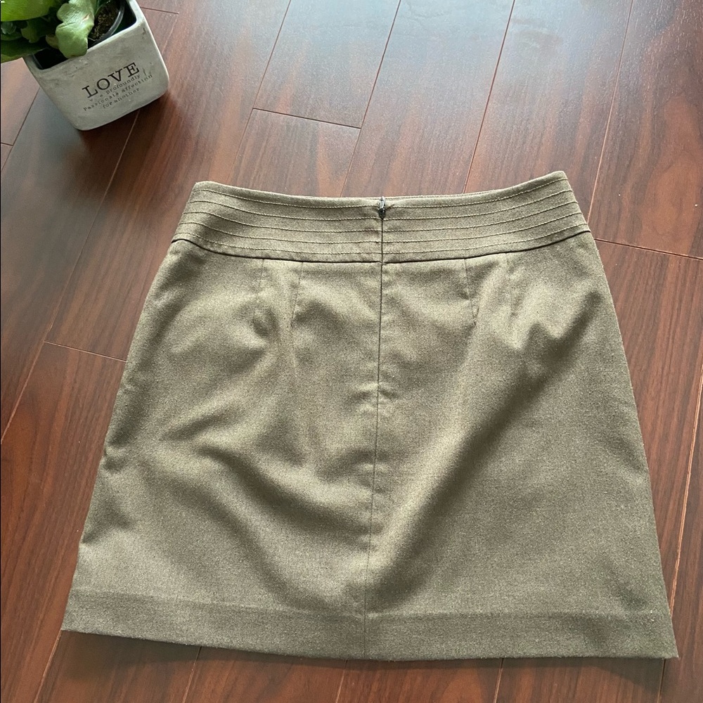 Mini skirt from Loft - Picture 2 of 7